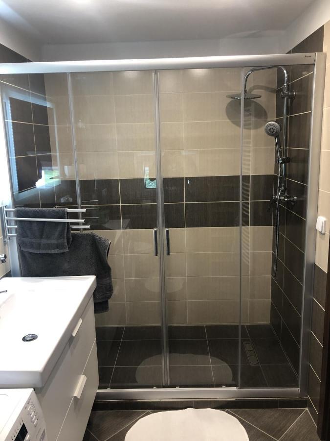 Апартаменти Apartman Pod Hradem Ческа-Каменіце Екстер'єр фото